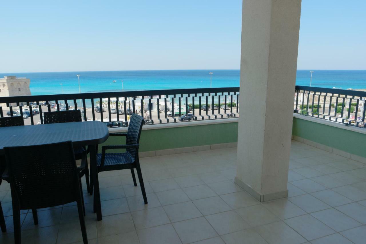 Attico Galilei Fronte Mare By Salentoville Gallipoli Exterior photo